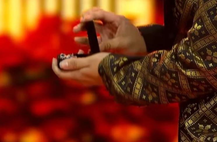 Thariq Halilintar dan Fuji (Youtube/Shopee Indonesia)