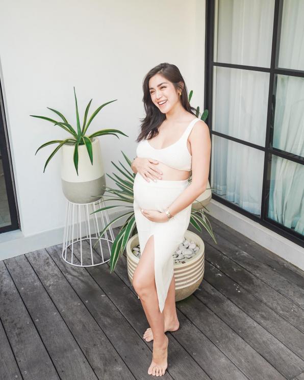 Baby Bump Jessica Iskandar. (Instagram/@inijedar)