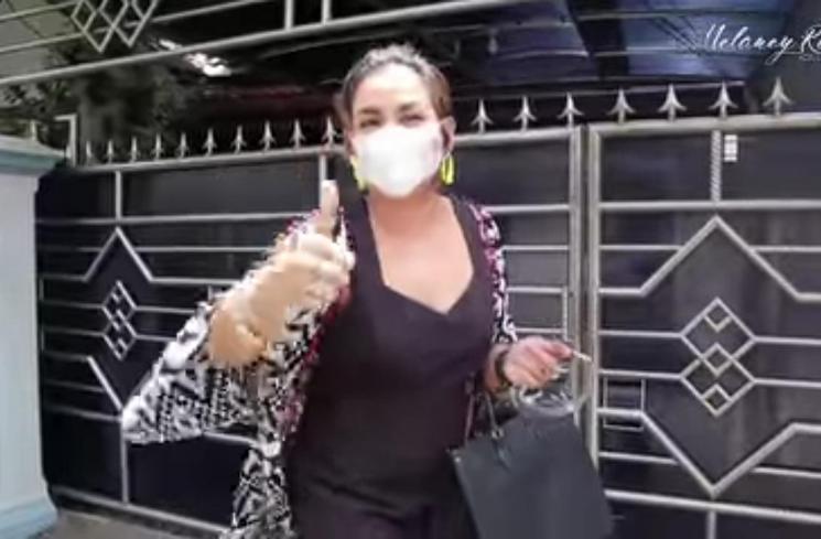 Rumah Mpok Atiek. (YouTube/Melaney Ricardo)