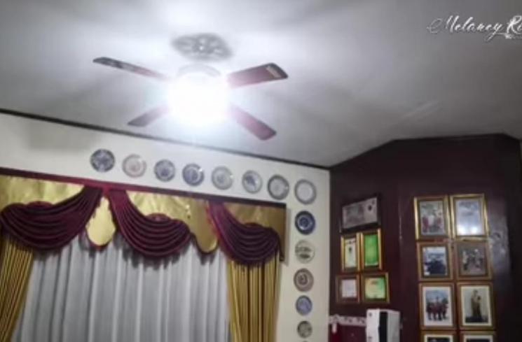 Rumah Mpok Atiek. (YouTube/Melaney Ricardo)