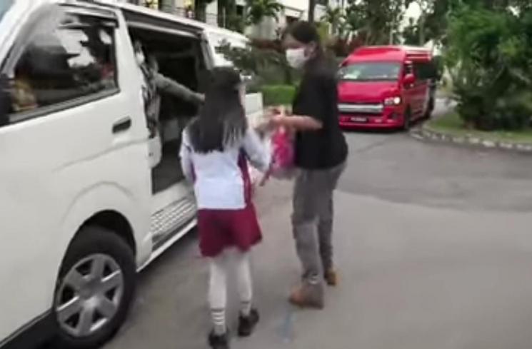 Potret Terbaru Anak Denada (YouTube/Denada Official)