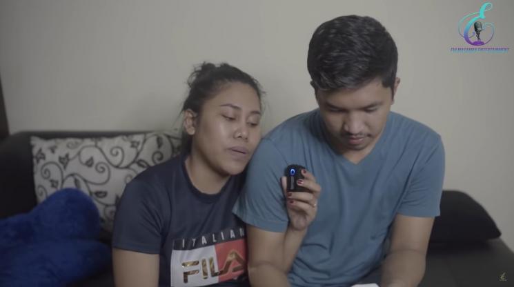 Momen Evi Masamba umumkan kehamilan kedua. (YouTube/Evi Masamba)