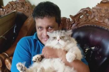Bakar Bufthaim Drummer Rotor dan Suckerhead Meninggal Dunia