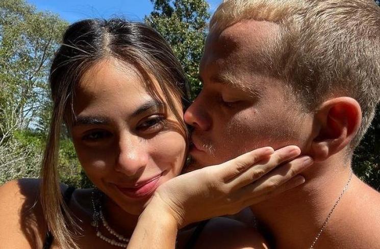 Potret Mesra Valerie Thomas dan Pacar (Instagram/valerieethomas)