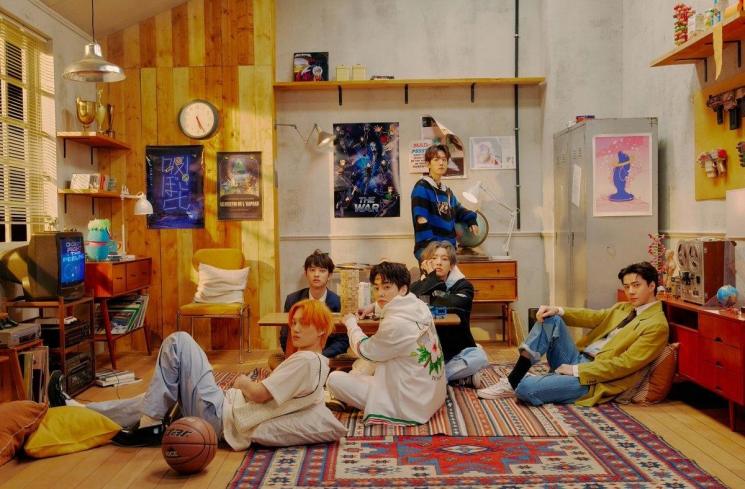 Fakta Anniversary ke-10 EXO (twitter/@weareoneEXO)