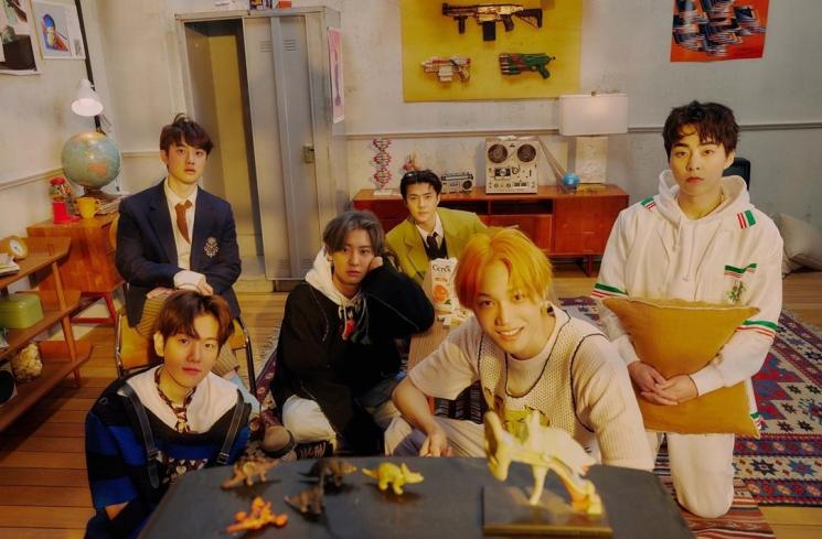 Fakta Anniversary ke-10 EXO (twitter/@weareoneEXO)