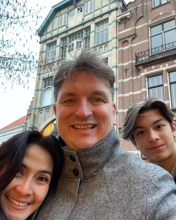 Potret Terbaru Eddy Meijer Anak Maudy Koesnaedi (instagram/@maudykoesnaedi)