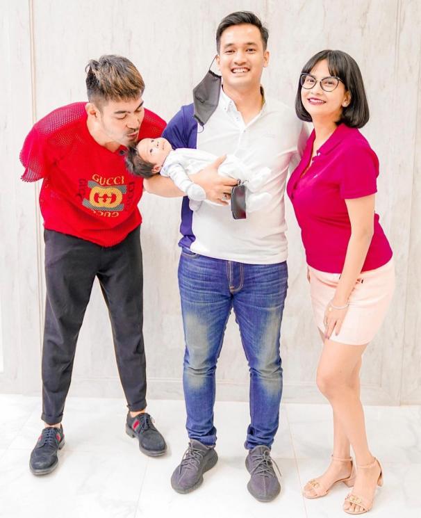 Robby purba bagikan kenangan bersama Vanessa Angel dan Bibi Ardiansyah. (Instagram/@robbypurba)