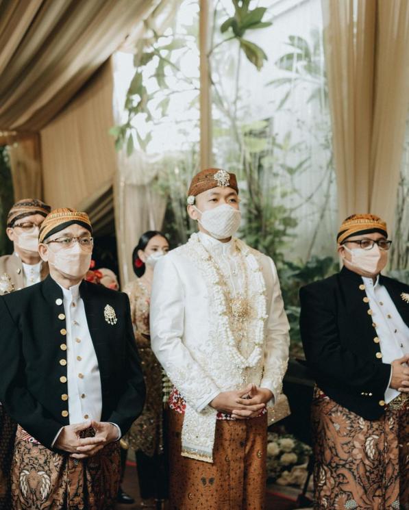 Potret Pernikahan Putri Tanjung (instagram/morden.co)