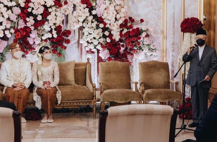 Potret Pernikahan Putri Tanjung (instagram/morden.co)