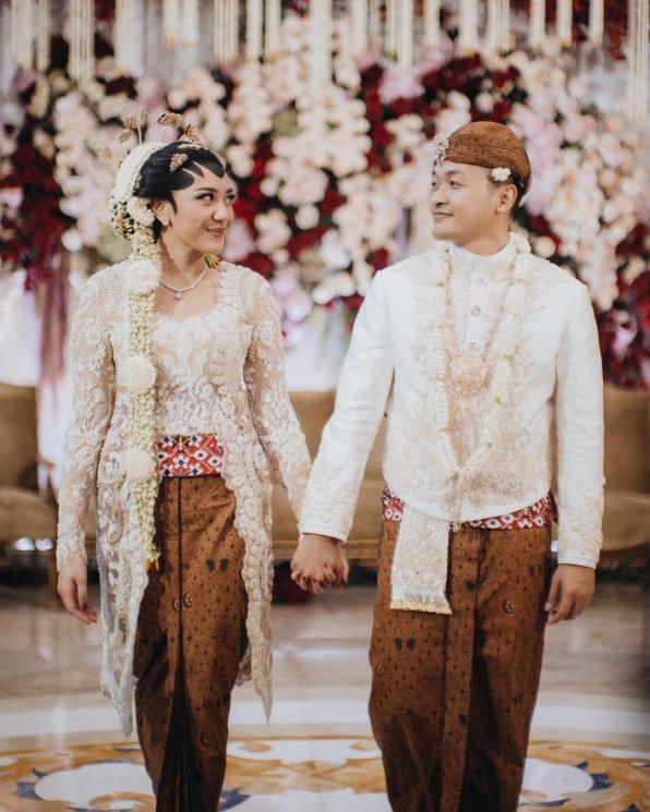 Potret Pernikahan Putri Tanjung (instagram/morden.co)