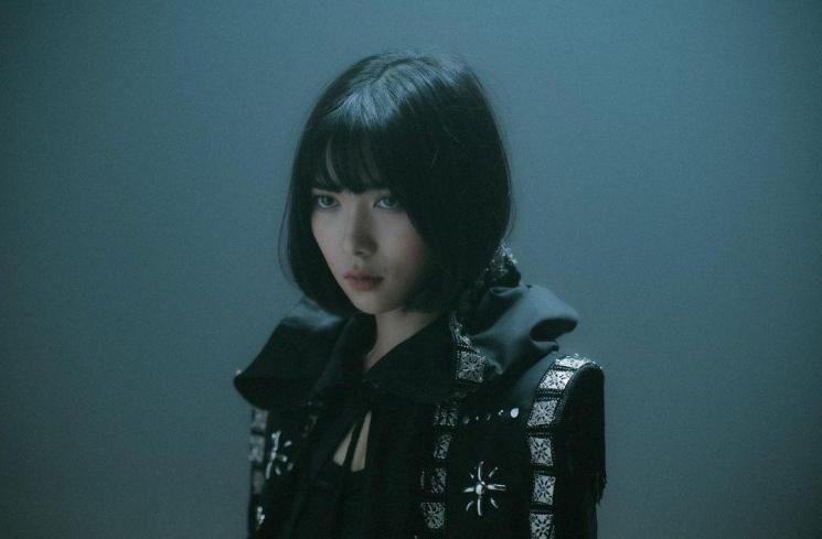 Gaya Isyana Sarasvati Mirip Idol K-Pop (Instagram/@isyanasarasvati)