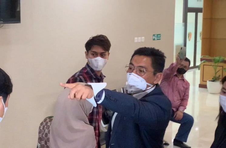 Rizky Billar tiba di Bareskrim Polri [MataMata.com/Adiyoga Priyambodo]
