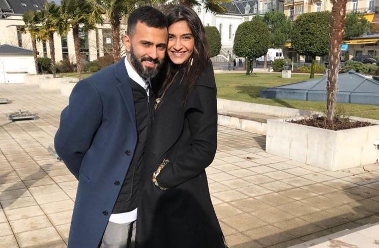 Potret Mesra Sonam Kapoor dan Anand Ahuja (Instagram/@sonamkapoor)