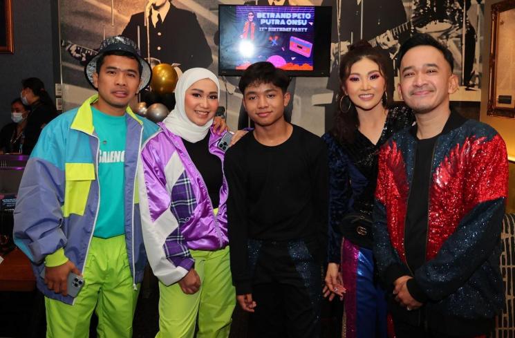 Potret Kedekatan Putra Siregar dengan Artis Indonesia (Instagram/@putrasiregarr17)