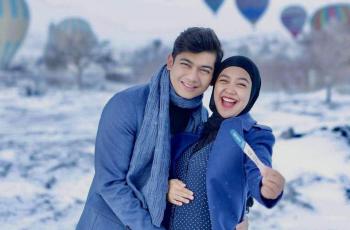 Outfit Ria Ricis saat Maternity Shoot Gemesin Banget, Pertanda Anaknya Cewek?