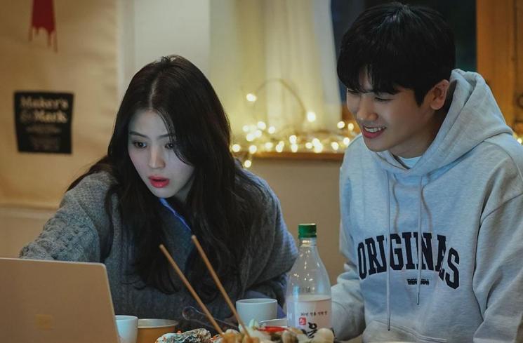 Potret Gemas Park Hyung Sik dan Han So Hee (Instagram/@disneypluskr)