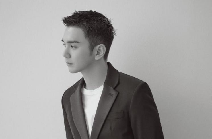 Pemotretan Yoo Seung Ho Rambut Cepak (Allure Korea)
