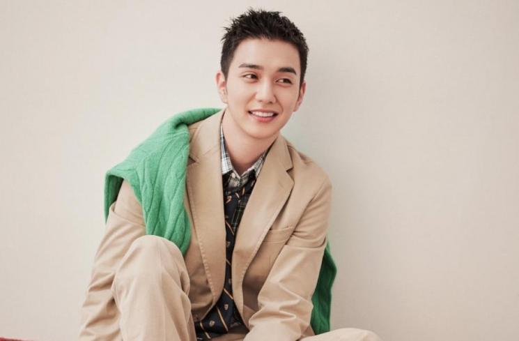 Pemotretan Yoo Seung Ho Rambut Cepak (Allure Korea)