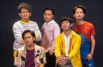 Personel D'Masiv Kecelakaan hingga Mobil Ringsek, Unggahan Istri Rian Banjir Doa Netizen