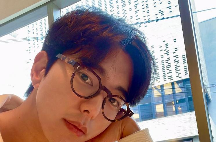 Aktor Korea Ultah Bulan April (Instagram/@yoonhyunmin)