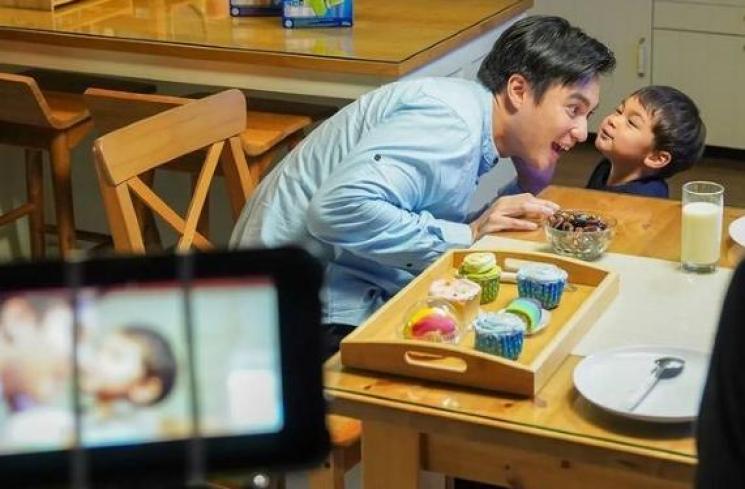 Potret Kiano Tiger Wong Syuting Iklan (Instagram/baimwong)
