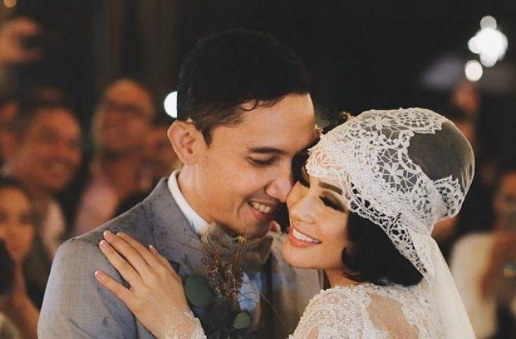 Artis Gelar Pernikahan Sederhana. (Instagram/andienaisyah)