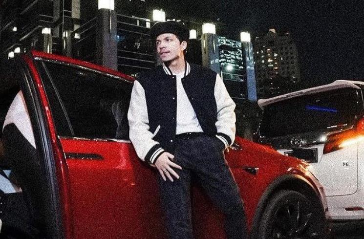 Artis Hobi Koleksi Mobil Mewah (Instagram/attahalilintar)