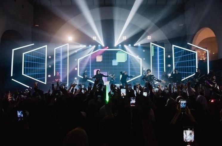 Potret Konser Anniversary Atta dan Aurel (instagram/@attahalilintar)