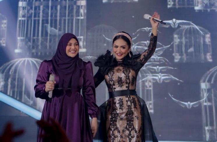Potret Konser Anniversary Atta dan Aurel (instagram/@attahalilintar)
