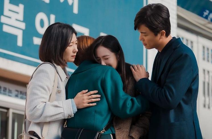 Adegan Berkesan Thirty Nine (Instagram/@jtbcdrama)