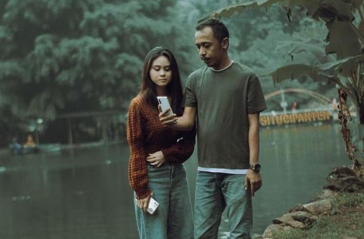 Seleb Kepincut Presenter Berita (Instagram/praburevolusi)