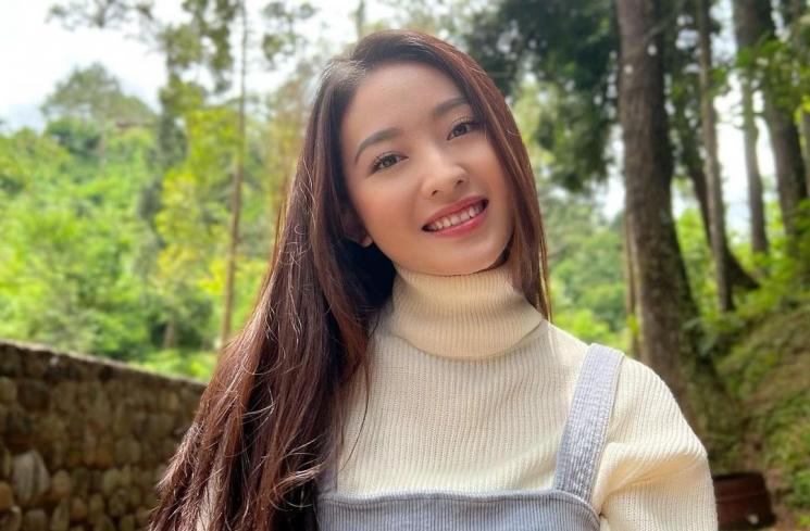 Artis pernah jadi ketua osis (Instagram/@natashawilona12)