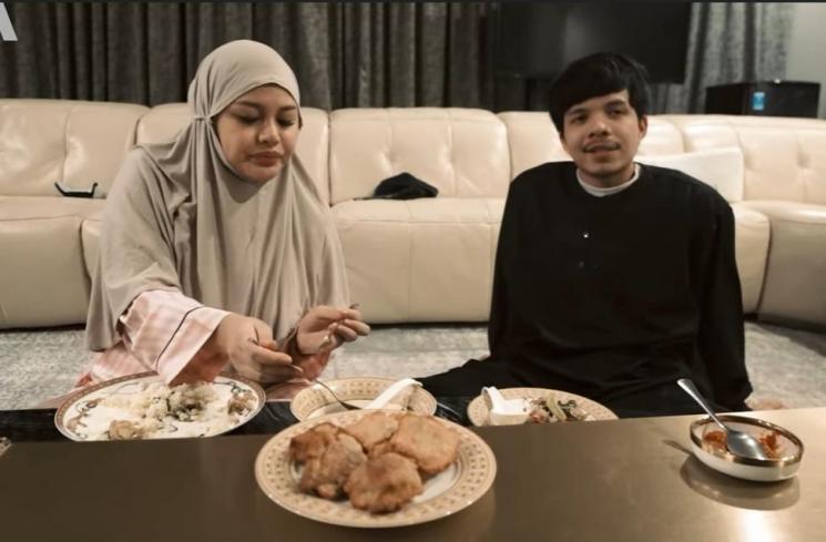 Momen Sahur Pertama Atta dan Aurel. (YouTube/AH)