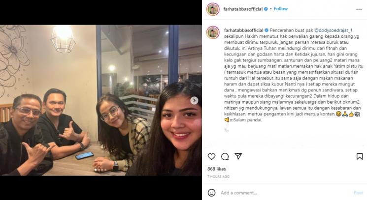 Farhat Abbas salah sebut nama Gala Sky. (Instagram/farhatabbasofficial)