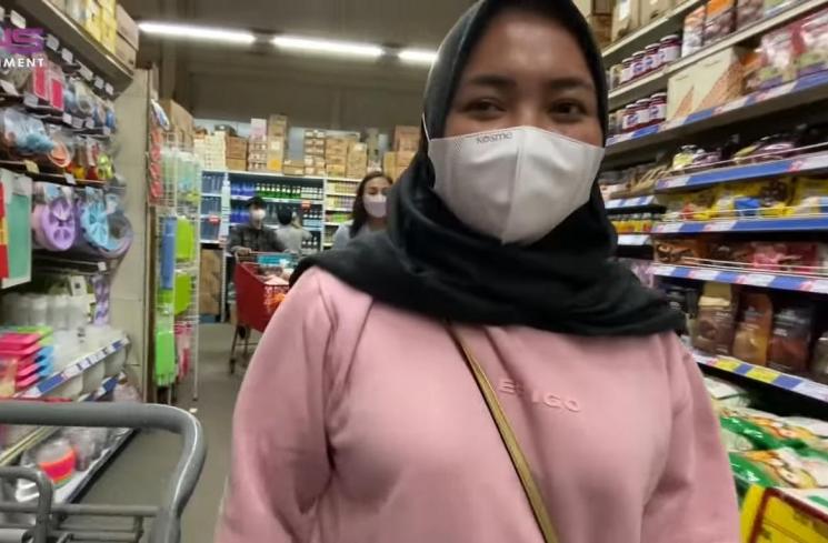Momen Nagita Slavina Belanja Bulanan Sampai 3 Troli (YouTube/Rans Entertainment)