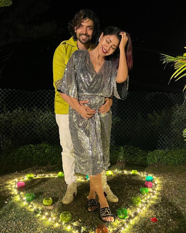 Potret Gurmeet Choudhary dan Debina Bonnerjee (Instagram/@guruchoudhary)