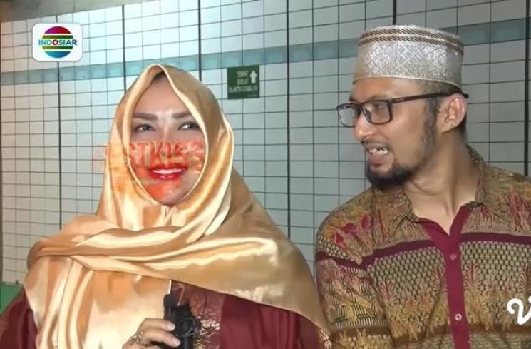 Momen Roro Fitria Umumkan Kehamilan (YouTube/Indosiar)