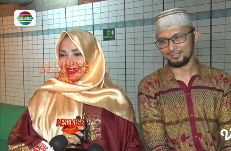 Momen Roro Fitria Umumkan Kehamilan (YouTube/Indosiar)