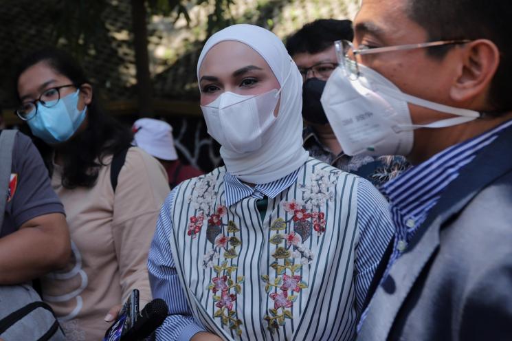 Menantu Amien Rais, Futri Zulya Savitri hadiri sidang cerai. [MataMata.com/Angga Budhiyanto]
