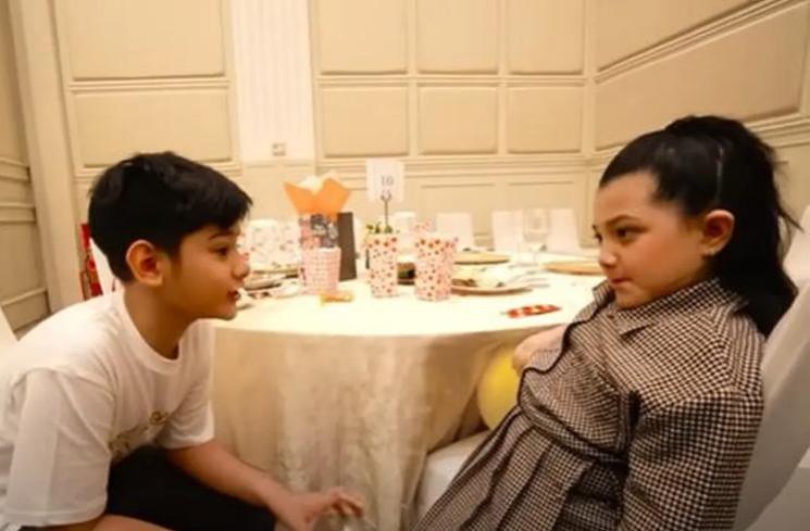 Potret Keakraban Arsy Hermansyah dan King Faaz (YouTube/The Hermansyah A6)