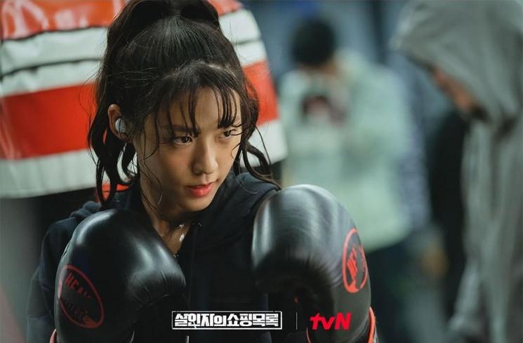 Pesona Seolhyun AOA di The Killer's Shopping List (Instagram/@tvn_drama)