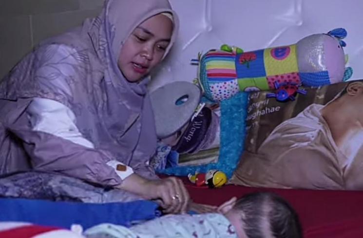 Momen Ria Ricis Sahur Bareng Paula Verhoeven (YouTube/@Baim Paula)