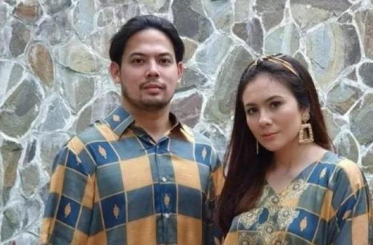Artis cerai setelah lama menikah (Instagram/@adilladimitrihardjanto)