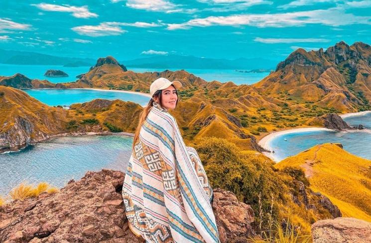 Liburan Via Vallen di Labuan Bajo (instagram/@viavallen)