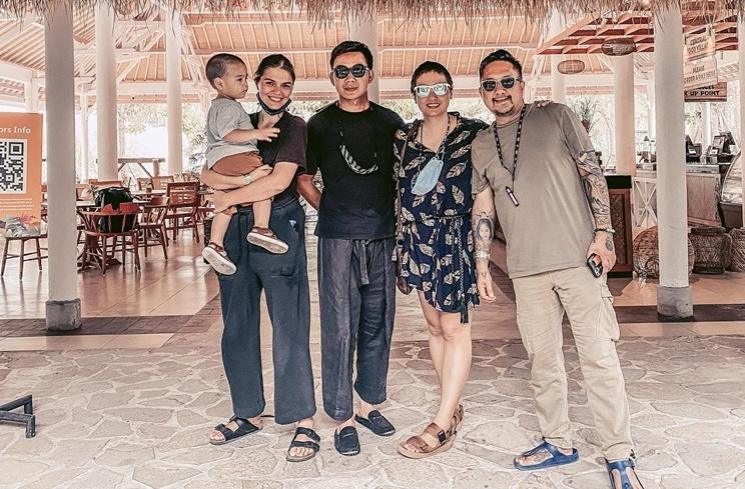 Momen Feby Febiola bareng cucu ganteng (Instagram/@febyfebiola_)