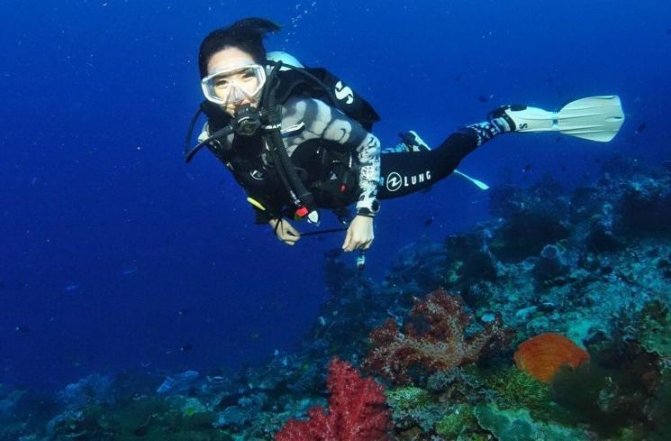Potret Gisella Anastasia di Laut Parigi Moutong (instagram/@gisel_la)