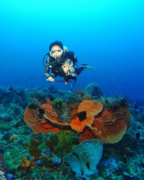 Potret Gisella Anastasia di Laut Parigi Moutong (instagram/@gisel_la)