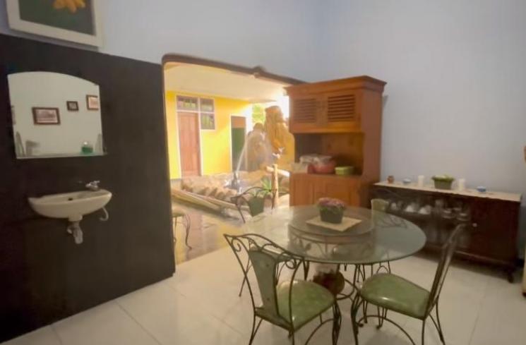Rumah Dewi Perssik di Kampung Halaman (YouTube DEWI PERSSIK)