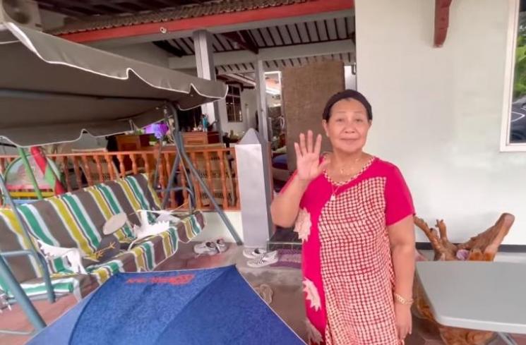 Rumah Dewi Perssik di Kampung Halaman (YouTube DEWI PERSSIK)